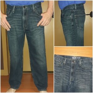 Signature Relaxed Fit Levi's tags says 36x30. Tag should read 34x30. Ex cond.